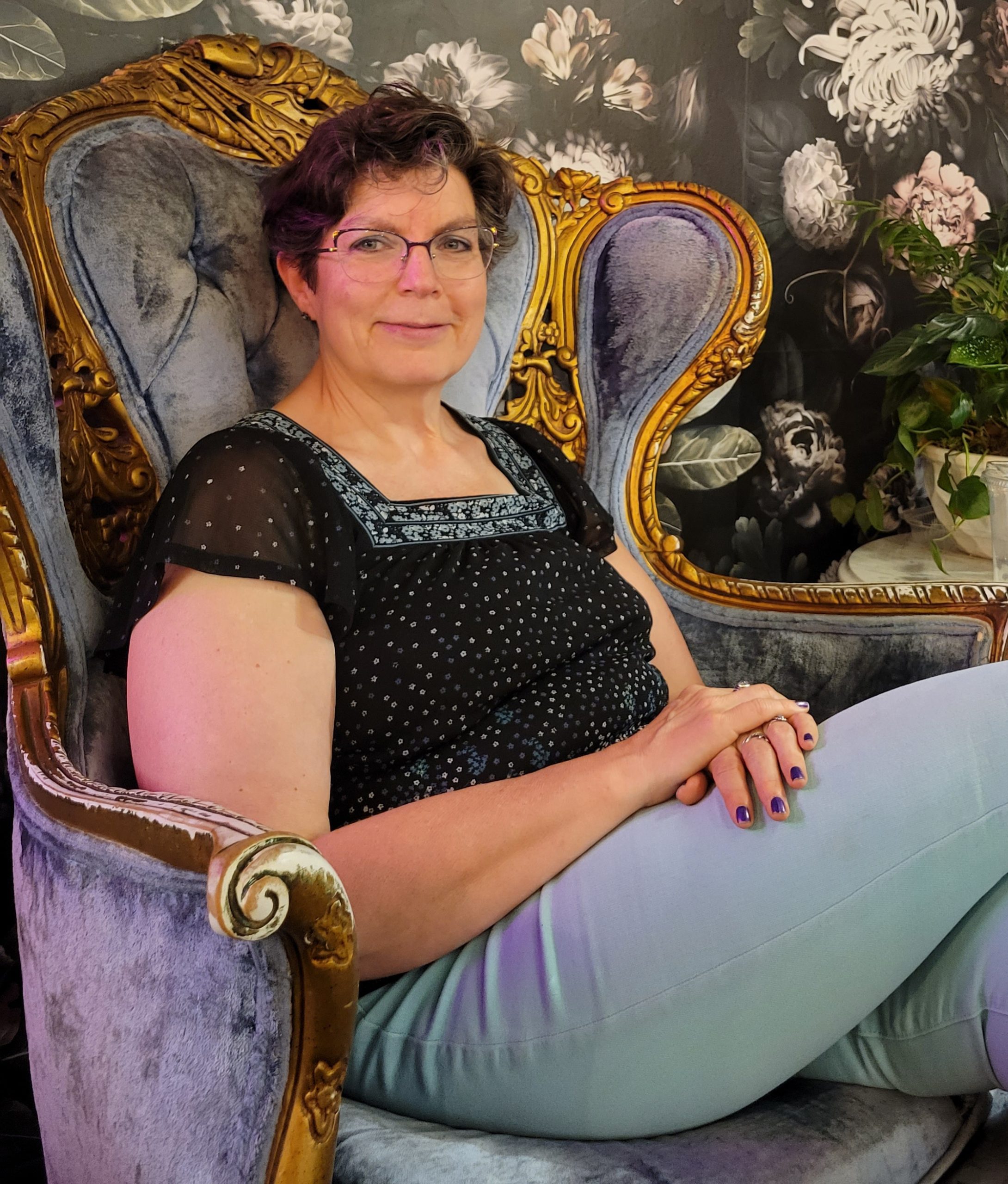 Barb at Pistachio 1 I feel like a Queen in this chair!